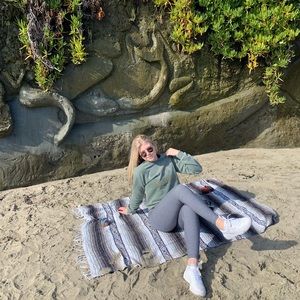 Meet your Posher, Catie